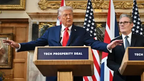 Donald Trump Proposes Starmer Could Deploy Armed Forces to Control UK Boundaries